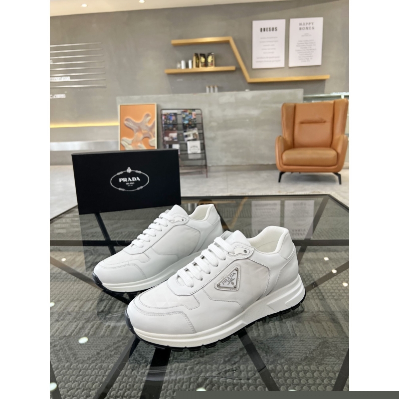 Pra*a casual shoes